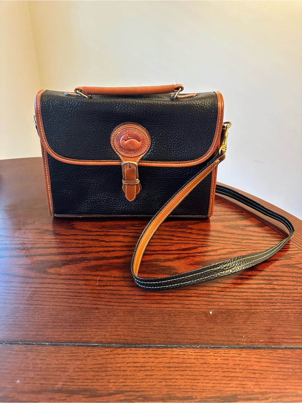 Vintage Dooney and Bourke AWL Black British Tan Crossbody Messenger Bag